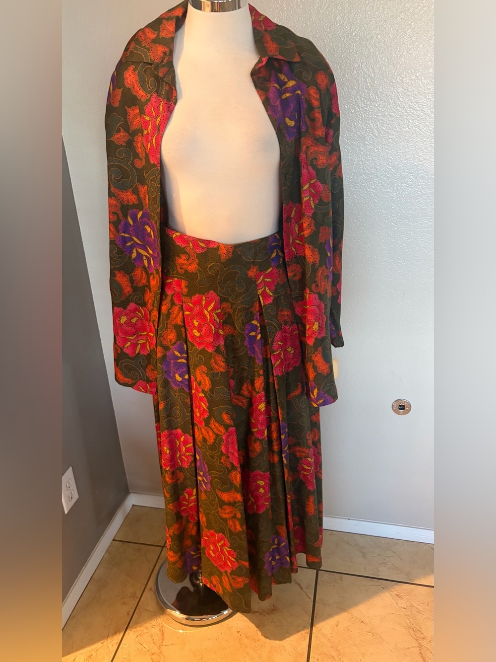 vintage Floral A-Line Maxi Skirt set in Olive with Pink & Purple Blooms